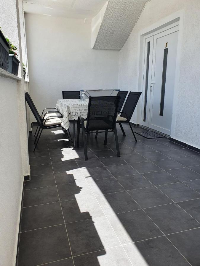 Apartments Nemcic 2 Nin Bagian luar foto