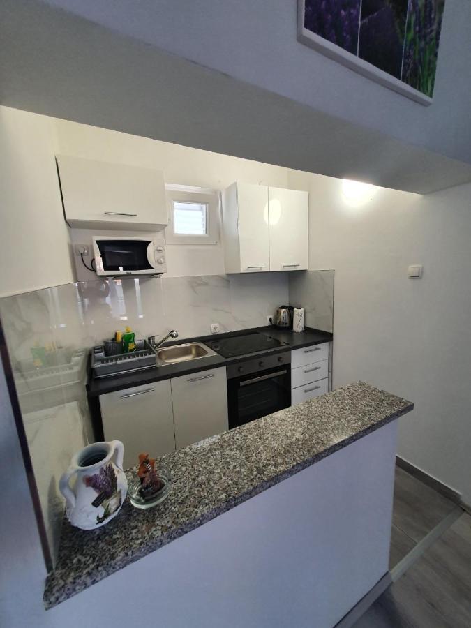 Apartments Nemcic 2 Nin Bagian luar foto