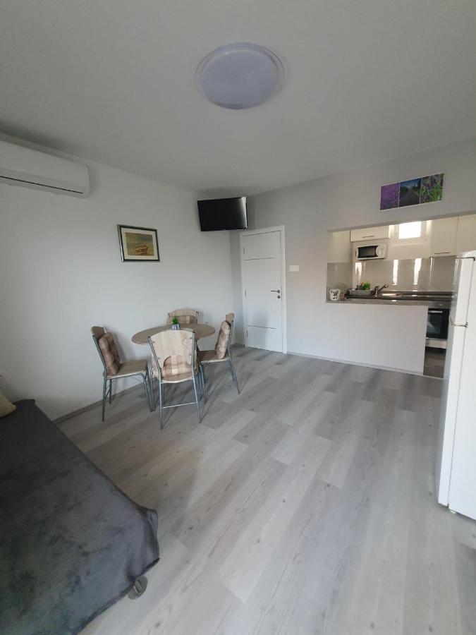 Apartments Nemcic 2 Nin Bagian luar foto