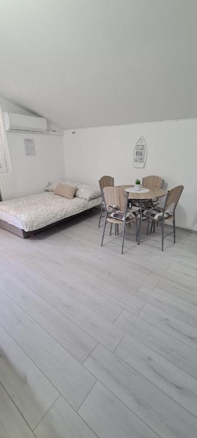 Apartments Nemcic 2 Nin Bagian luar foto